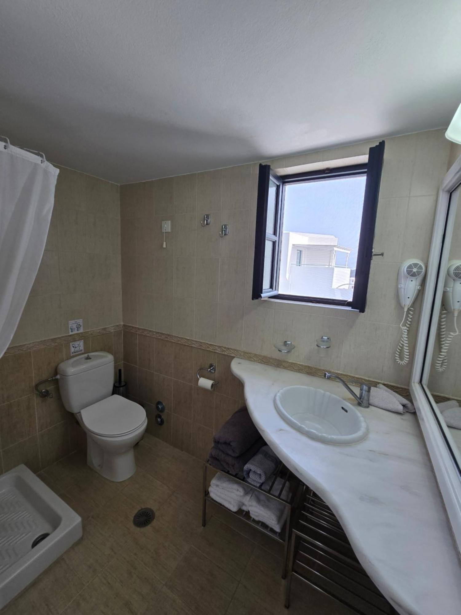 Anthonas Apartments Imerovígli Eksteriør bilde